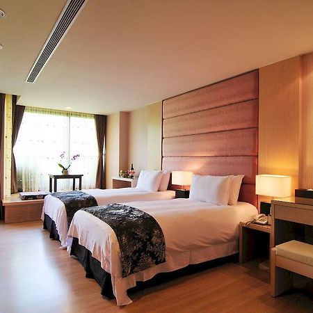 פולי Tai-Yi Red Maple Resort מראה חיצוני תמונה