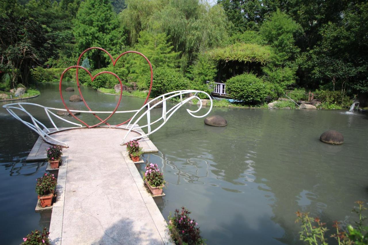 פולי Tai-Yi Red Maple Resort מראה חיצוני תמונה
